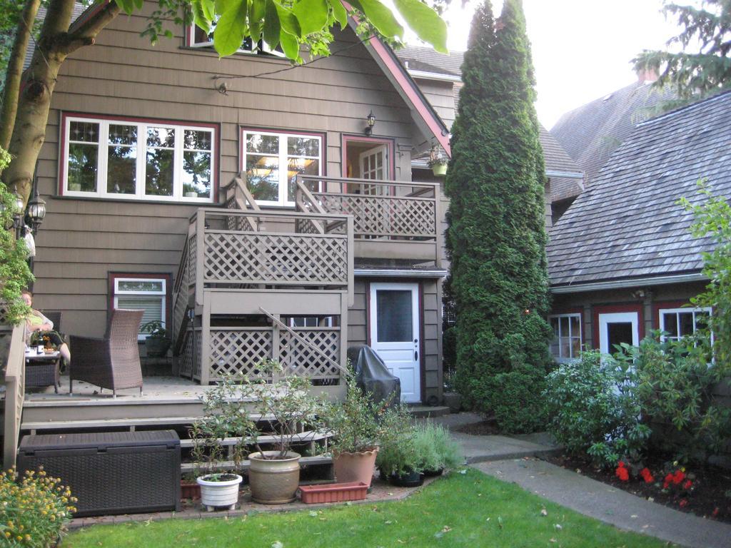 Point Grey Guest House Vancouver Ngoại thất bức ảnh